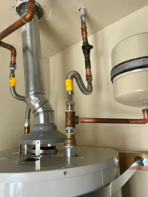 Water heater installation and plumbing repair in HIghland Park
